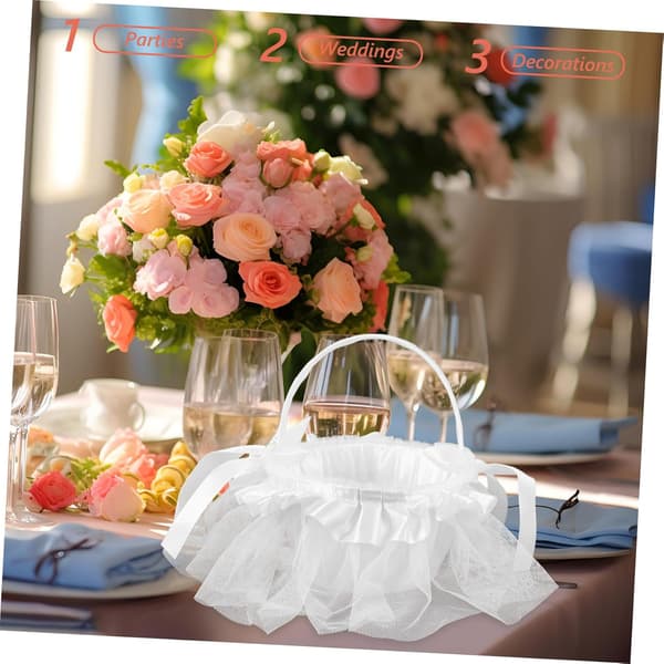 Hvit bryllupsblomsterpikekurv Elegant sateng blonde design for blomsterblader bord midtpunkt dekor