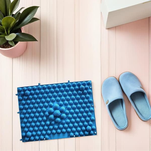 Fotmassasjepute i TPE-materiale med småstein for stresslindring