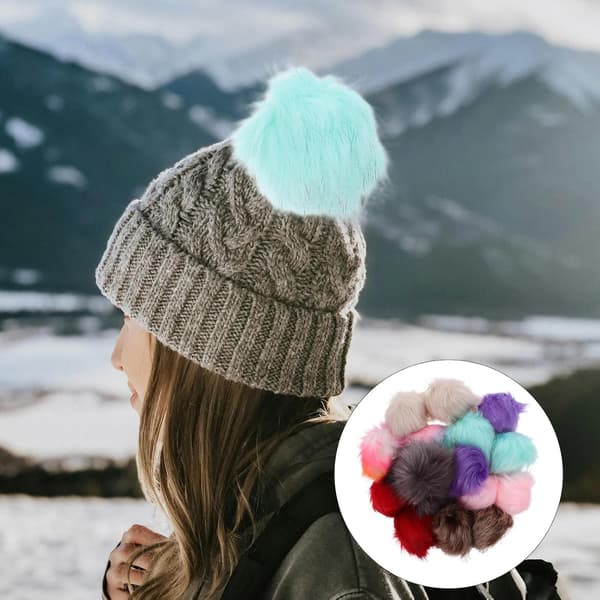 16 stk. kunstige pomponer, bløde, luftige kunstpelsbolde, DIY-hattepynt, elastikbånd, vintertilbehør