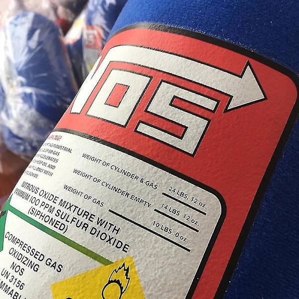 Nos Lattergasflaske Nye Plys Legetøj Fyldte Bløde Turbo Jdm Pude Bil Dekoration Hovedstøtte Ryglæn Sæde Nakke 25cm headrest
