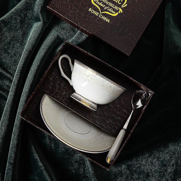 Preget europeisk kaffekoppsett luksusbeinporselen