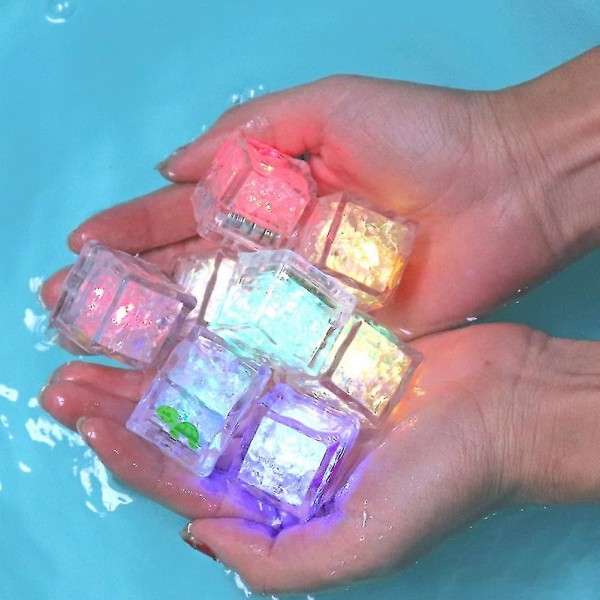 8-pack Mini Glow-in-the-Dark Färgväxlande LED-Isbitar Badleksak för Bebis