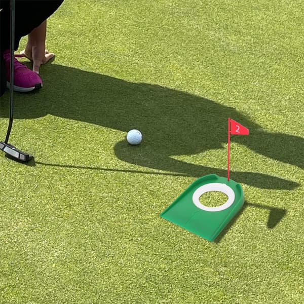 9 st golfputtkoppset med nummerflaggor, träningshålkoppar i plast