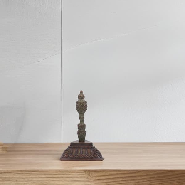 Tibetansk Vajra Dorje Støder Statue Kobberlegering Dekorativ Støder med Stativ, Helligt Design