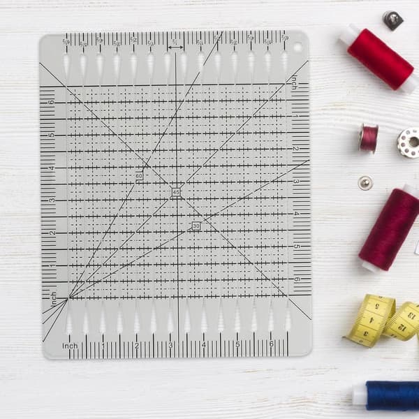6 tuuman tikkausleikkuuviivain ompelutilkkutöihin uritetulla mallilla