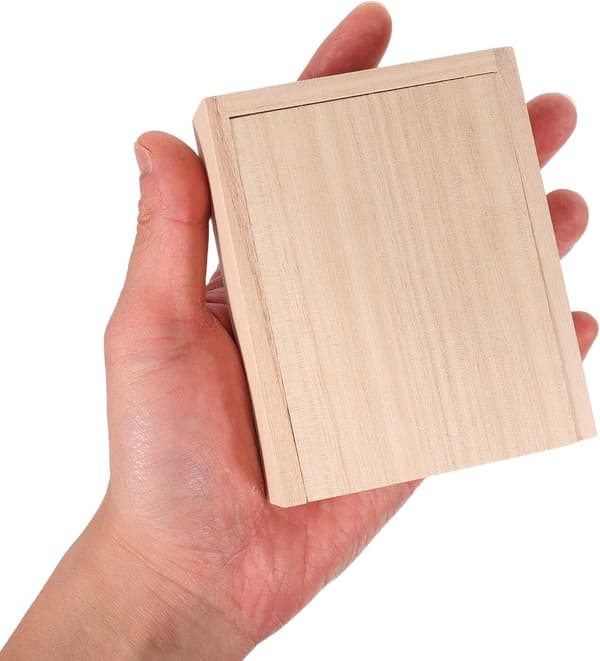 Træfiskemaddingboks med skydelåg, ormebeholder 9,5x7,5x2,2 cm, Paulownia-madding