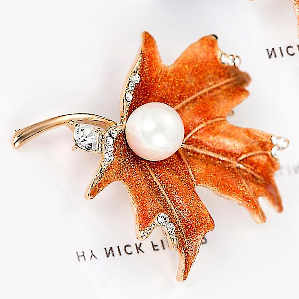 Krystall Lønnblad Perle Brystpinne Mote Alloy Material Elegant Kvinner Perle Brosjer (mønster 1)
