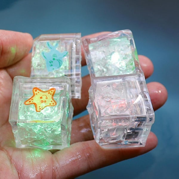 8 kpl Mini Glow In Water -väriä vaihtavat LED-jääpalat vauvan kylpyammeen leluksi
