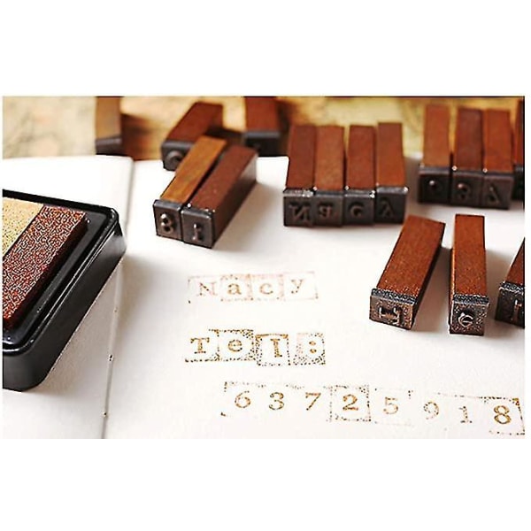 Stempelsett i tre, 70 stk. Stempel, 3 stk. Fargestempelputer