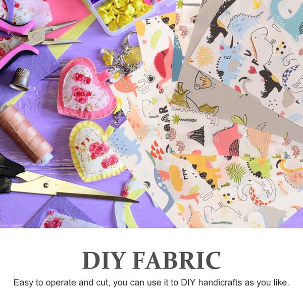 8 stk. dinosaurtrykte bomullsstoffpaneler 25x25cm Quilting Craft Bundle