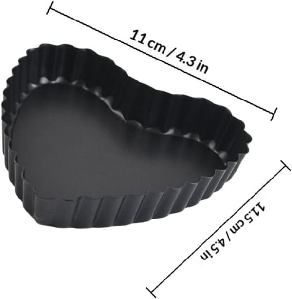 Hjerteformet bageform i kulstofstål med flad bund og non-stick overflade