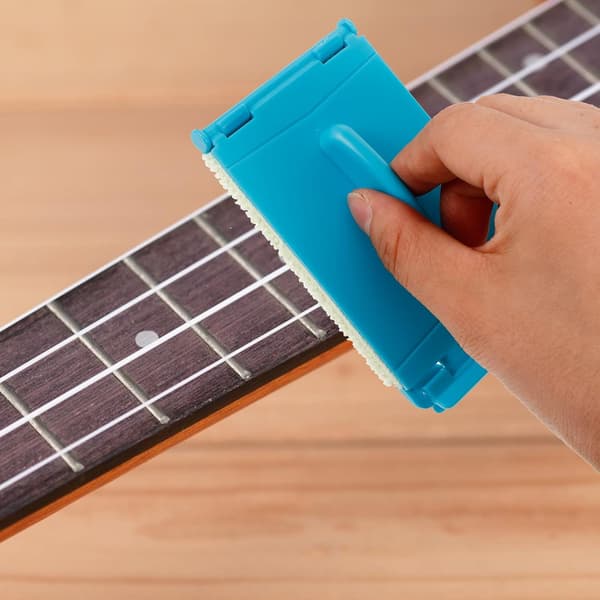 Bärbar gitarrsträngrengörare 2-pack för el- och akustiska gitarrer, ABS- och tygmaterial