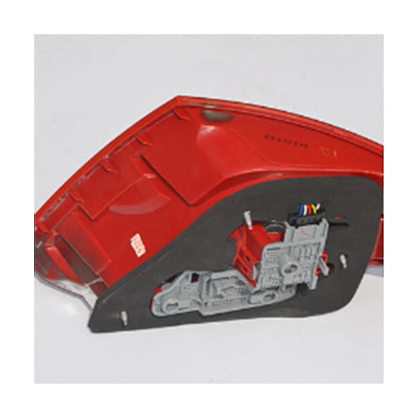 Auton yhdistetty takavalo (vasen) - C-luokka W204 C204 2007-2014 Takajarrutvalo 2049060203 A2049060203