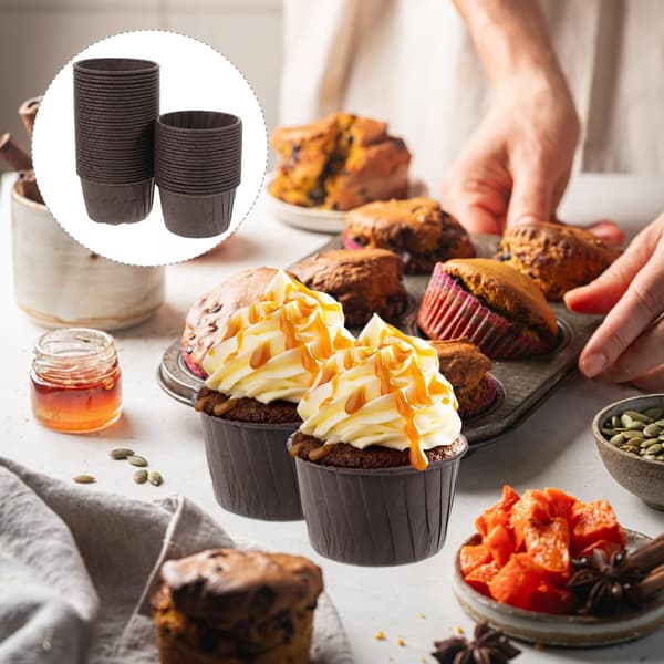 50 st pappersmuffinsformar oljesäkra livsmedelsklassade bakformar brun vacker form