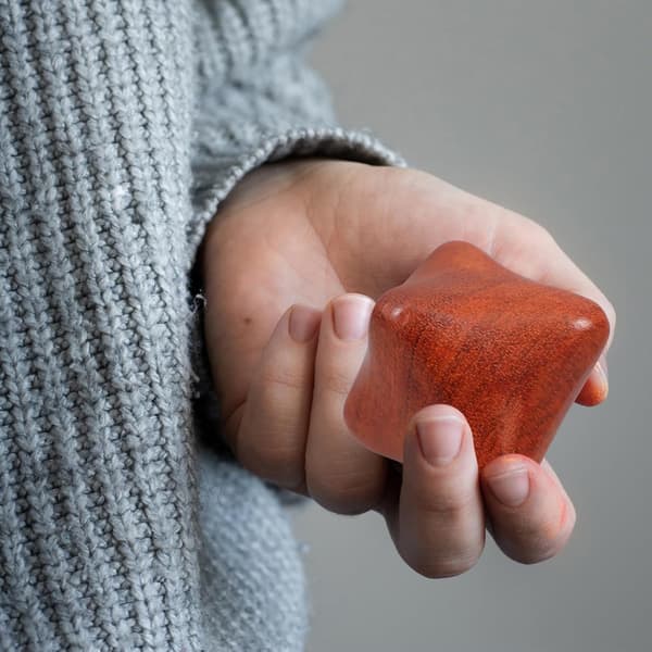 Træmassagebolde til håndøvelser og afslapning – Robust træmateriale