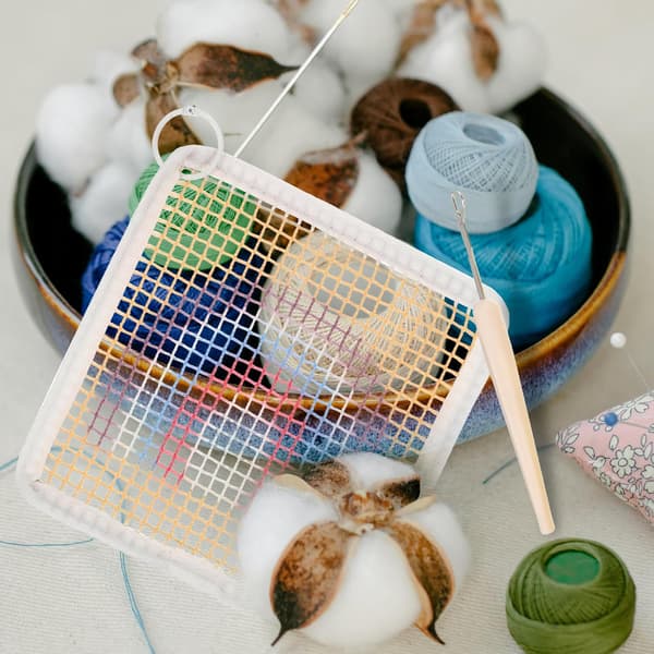 DIY Broderi Coaster Kit Regnbue Lys Beige Latch Hook Sett med Koppmatte Materialer