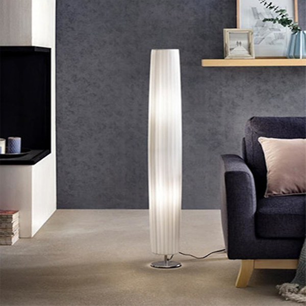 Hvid Stoffgulvlampe med Rustfrit Stålbase - Hotelbelysning