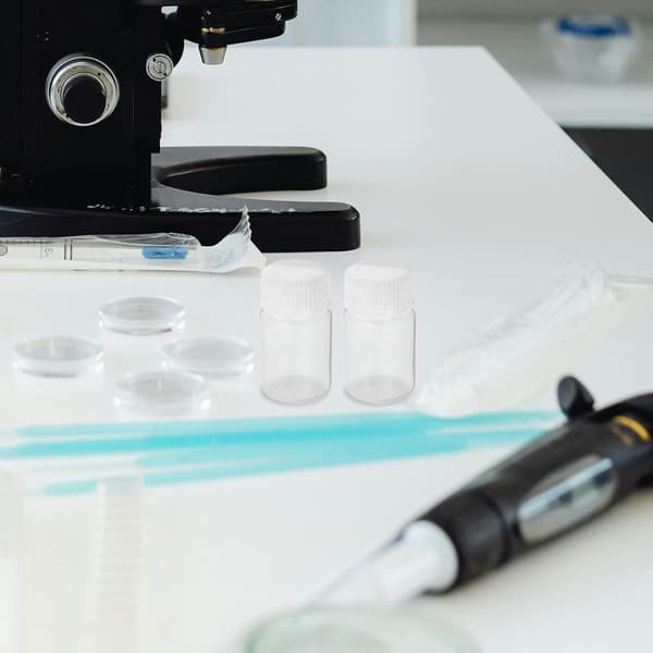 6 st 30 ml laboratoriereagensflaskor med lock, PP-material högtemperaturbeständigt prov
