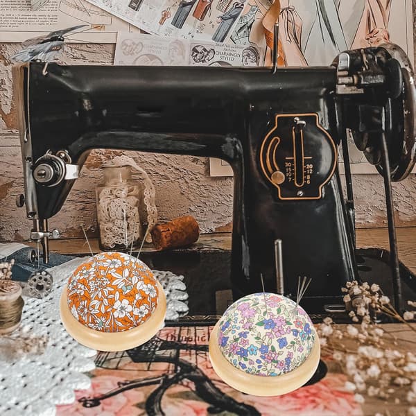 Nåleputer med trebunn, 2 stk. DIY broderinåleholdere