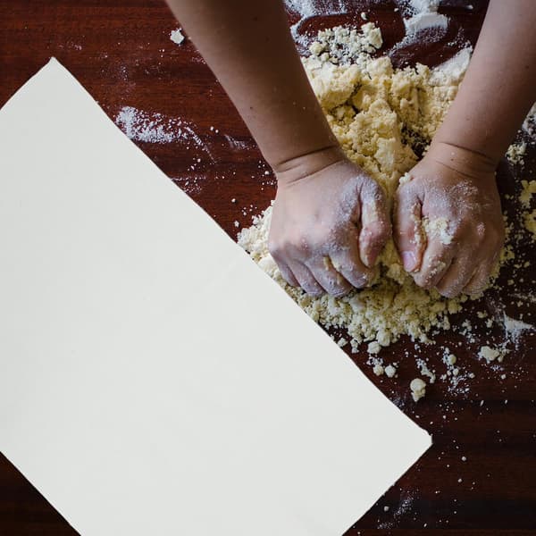 2 stk. brødbakeverktøy, fermentert klut, deighevingsmatte, tykt bomullsmateriale, beige