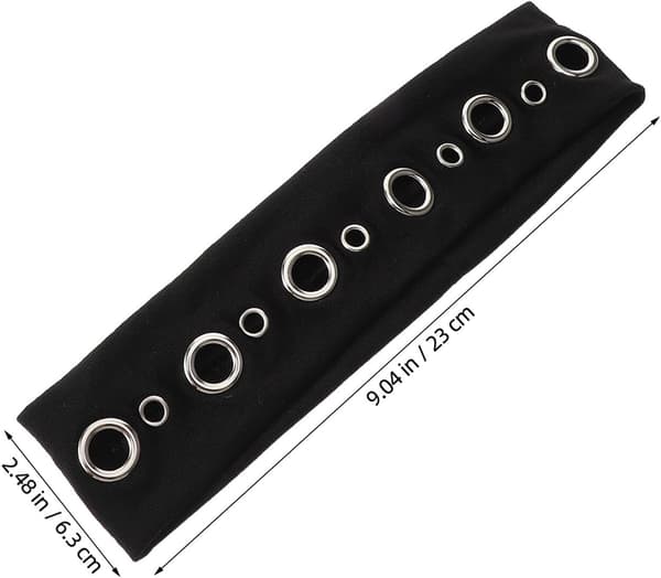 3 stk. pannebånd i punkstil, uthulet design med maljer, elastisk stoff for tøyelig passform, inkluderer rocktilbehør