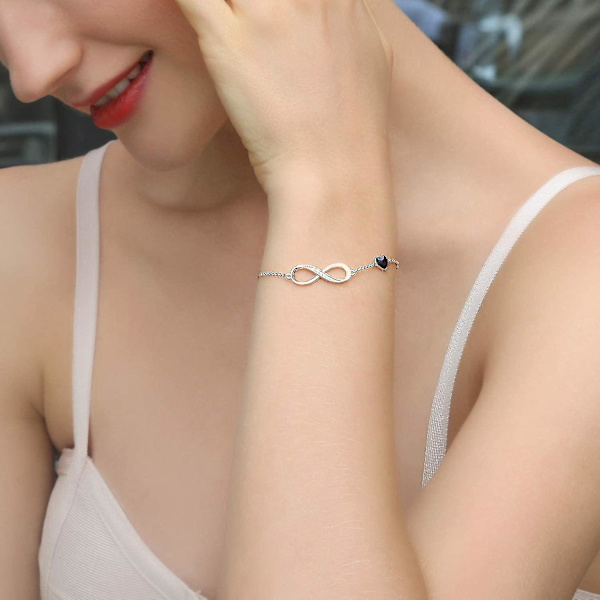 Oändlighetshjärta-symbolarmband för kvinnor 925 Sterling Silver Justerbart Valentinsdagssmycke