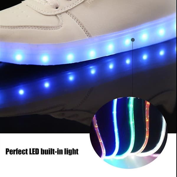 LED-sko for barn med USB-lading, lysende sko