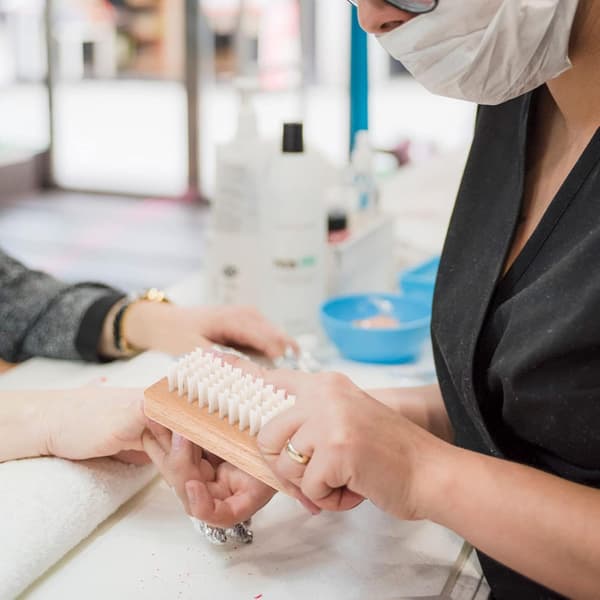 1 stk. træ neglebørste manicurebørste neglerensebørste (træfarve)
