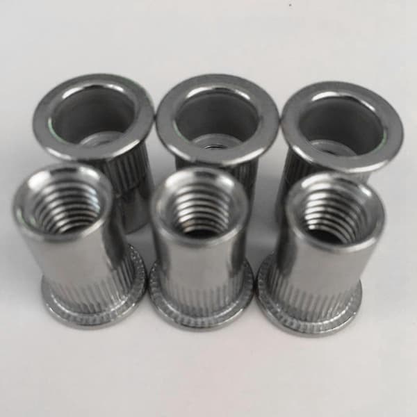 30 kpl M8 Nippamutterit Ruostumaton Teräs Kierteitetyt Nippamutterit M8-1.25mm