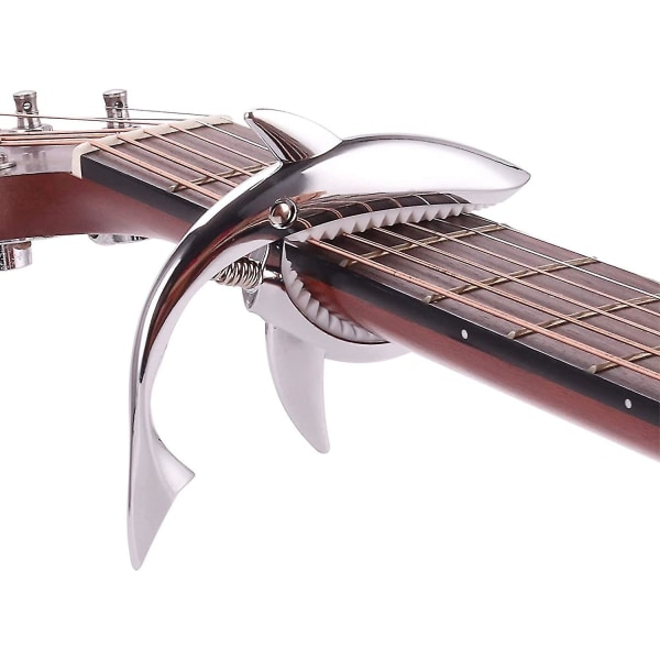 Sinkkiseoksesta valmistettu kitara Capo Shark Capo akustiselle ja sähkökitaralle (1 kpl, hopea)