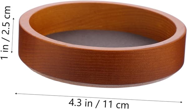 Halvcirkulær smykkestativ til armbåndsbakke og ringholder lavet af træmateriale