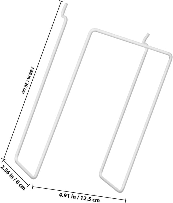 4 stk. veggmonterte metallkroker til perforert plate, melkehvite hyller til perforert plate