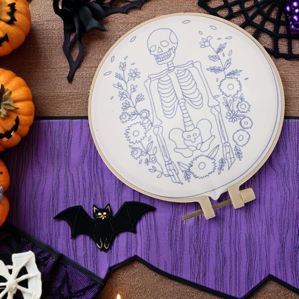 Broderimaterialkit för nybörjare Halloween-tema Roligt DIY-hantverksset