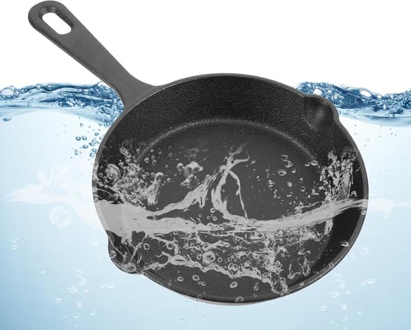Mini stekepanne for egg, non-stick eggpanne, fortykket jernmateriale, jevn varmefordeling