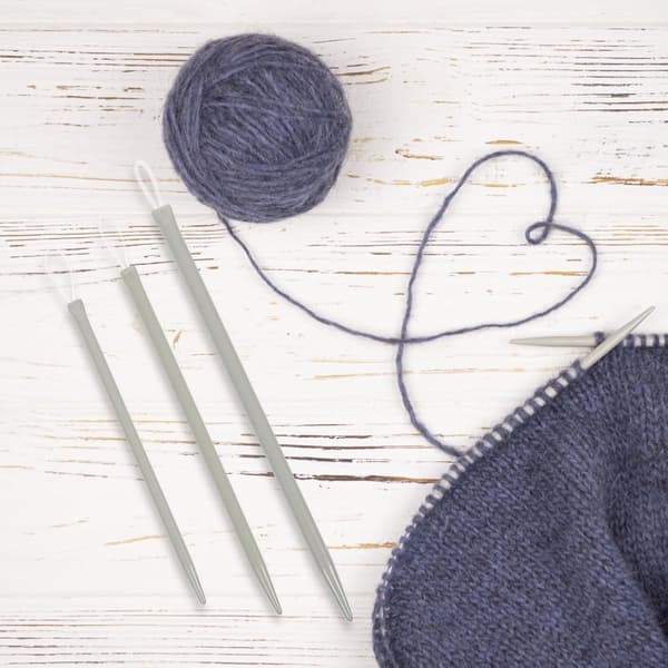 Ulltrådningsset med handsynålar, stickgarnsträdare för stickare och broderier