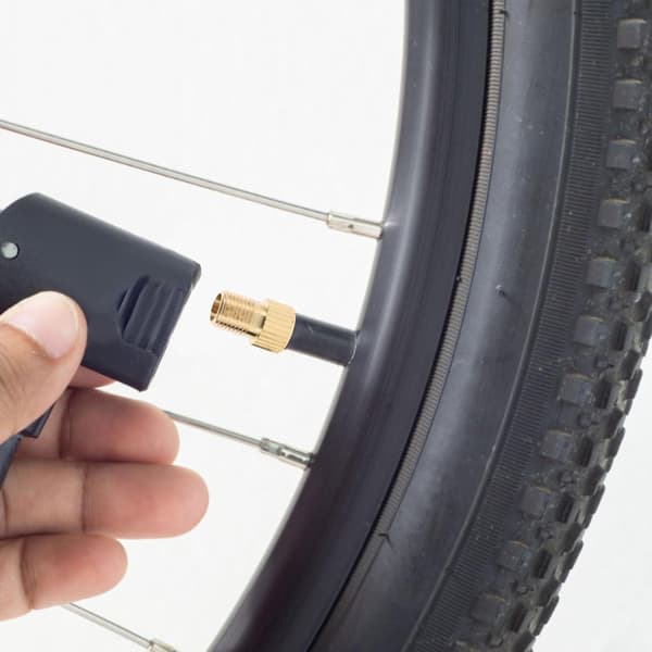 15 stk. cykelventiladaptersæt med metalkonverterhætter til kompatible cykelventiltyper