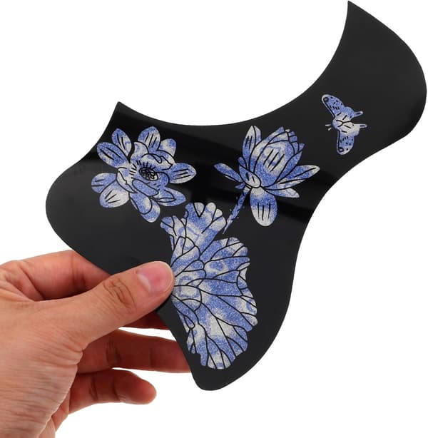 Svart plastplektrumskydd Akustisk gitarrskyddsplatta Lotusblommönster Unikt Elegant