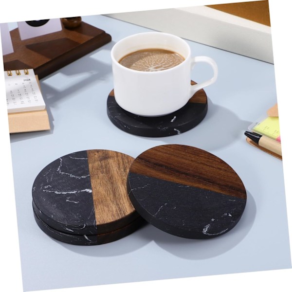 Rustik och Elegant Set med Marmorunderlägg och Trädetaljer för Skrivbord och Heminredning