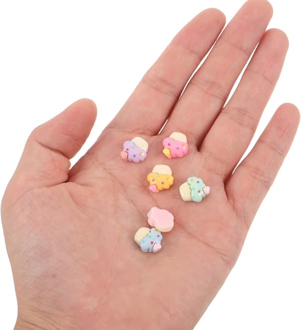 100 st mini hårklämmor söta harts flatback berlocker tecknad cupcake berlock