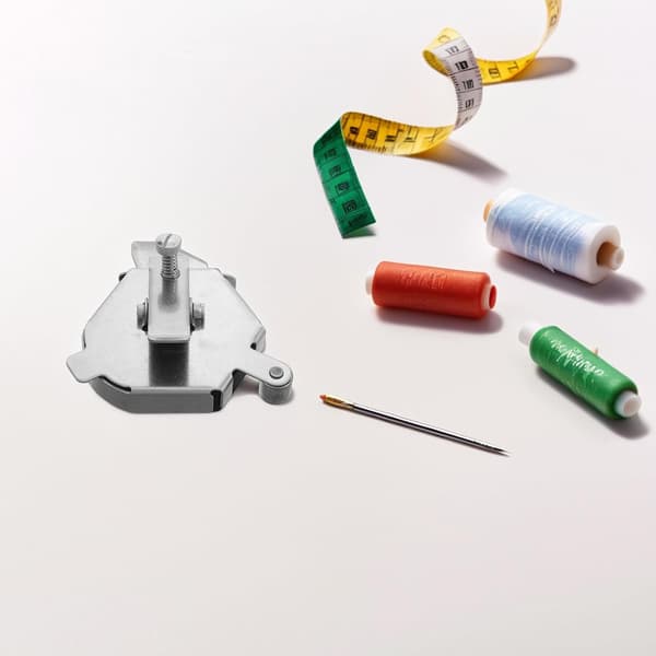 Mångsidigt magnetiskt symaskinsguideverktyg, silver 7:e generationens magnetiska sömguide