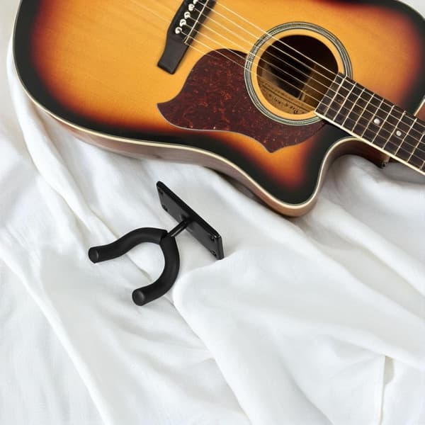 Väggfäste i järn för gitarr för Pipa och Ukulele med multifunktionell design och instrumentorganisation