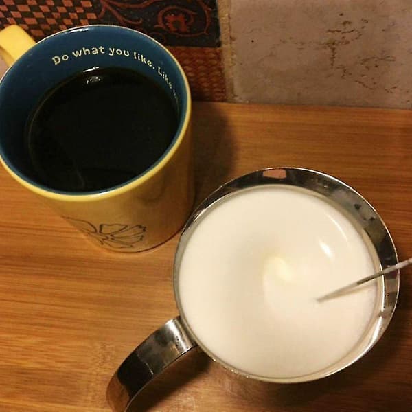 Kraftfull Dubbelfjädervisp Mjölkskummare Cappuccino Stativ