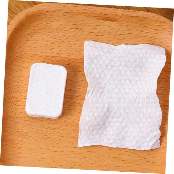 Komprimerede makeup-pads til ansigtsrensning til makeupfjerner til ansigtet, brugt i den daglige hudplejerutine