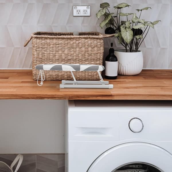 Mini Strykplatta Fällbar Strykpall Oval Andningsbar Tyg Stål Plast Kompakt Design