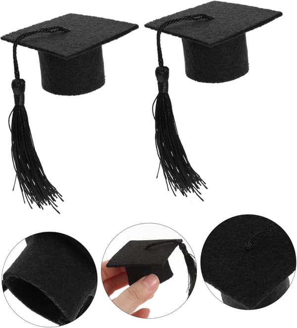 4 stk. mini studenterhue flasketoppe med kvaster, sorte filthatte til studenterfest