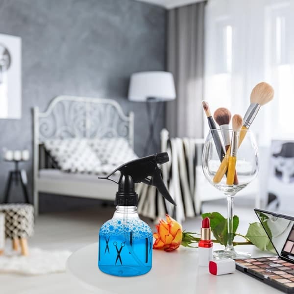 5 st 250 ml påfyllningsbara plastsprayflaskor frisörsprutor salongsfrisörverktyg