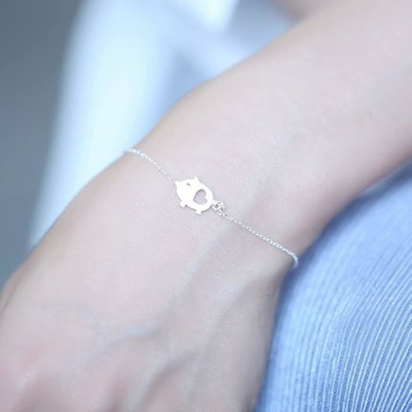 Søt Gris Armbånd For Kvinner Jenter Sølv Matt Porket Hul