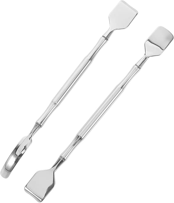 2 stk. sminkespatel i rustfritt stål med massasjefunksjon for ansiktspleie, ergonomisk design, hudormfjerner