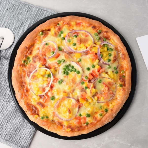 Non-Stick pizzapande i kulstofstål, kraftig metalbageform, robust til langvarig brug, sort bageplade