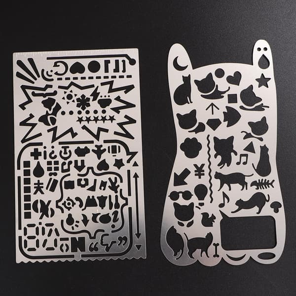 2 st metallritmallar med katt- och graffitischabloner, geometrisk design i stål